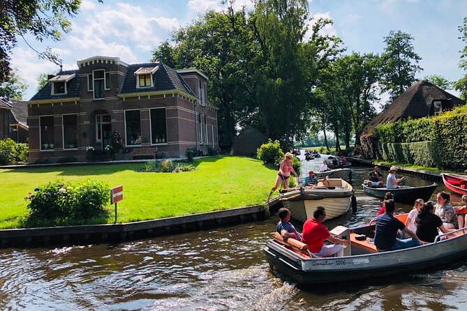 Private Tour to Zaanse Schans + Giethoorn with renting boat - Starting at Zaanse Schans near Amsterdam