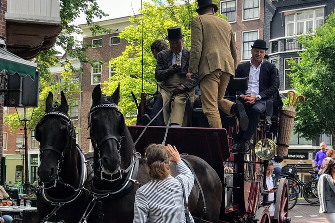 Private tour: Your own Amsterdam: walk through the old city - In ’t Aepjen, Amsterdam’s oldest wooden house