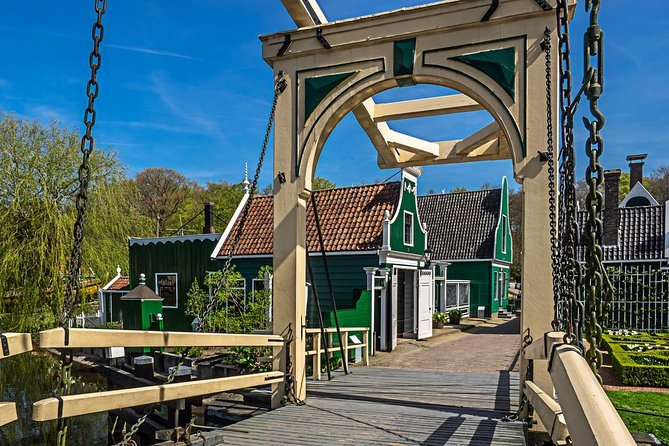 Private Tour Zaanse Schans Windmills and Volendam in Jaguar - Timing, pickup, and cancellation details