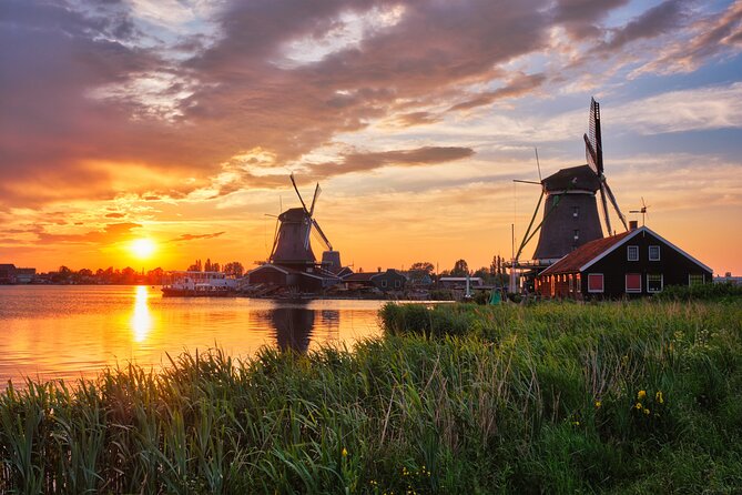 Private Tour Zaanse Schans Windmills, Volendam & Marken - Who should book this tour?