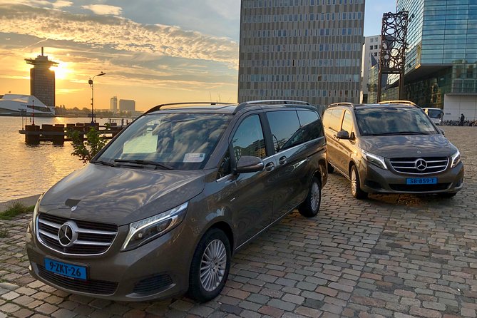 Private transfer between Rotterdam - Amsterdam (incl. Schiphol airport) - From Rotterdam to Amsterdam and the airport