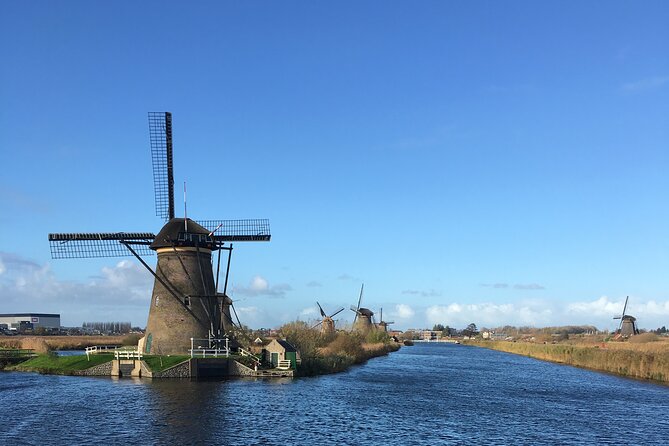 Private transfer between Rotterdam - Amsterdam (incl. Schiphol airport) - From Schiphol to Amsterdam or Rotterdam
