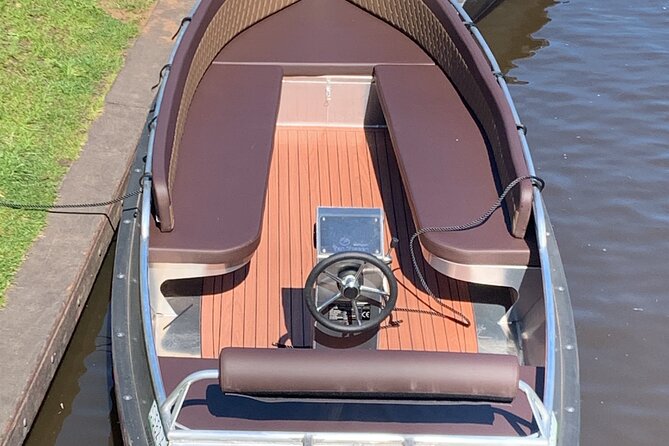 Private transfer from Giethoorn to Amsterdam - The service record so far