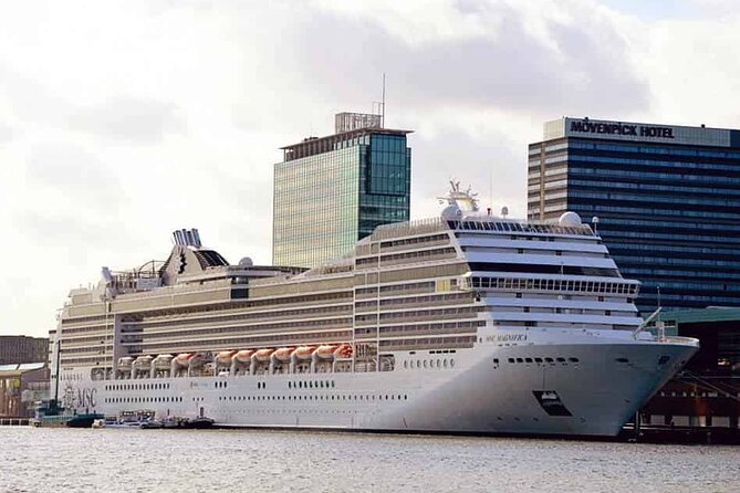 Private Transfer in or to Amsterdam - How a city tour can work