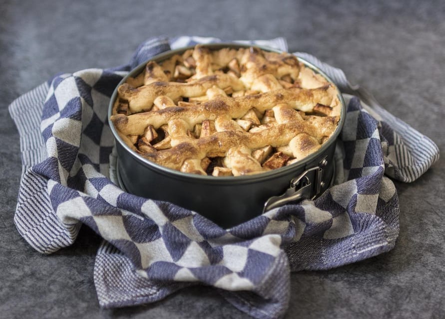 Private Van Gogh Walking Tour through Amsterdam - Apple pie, tea, and a useful pause