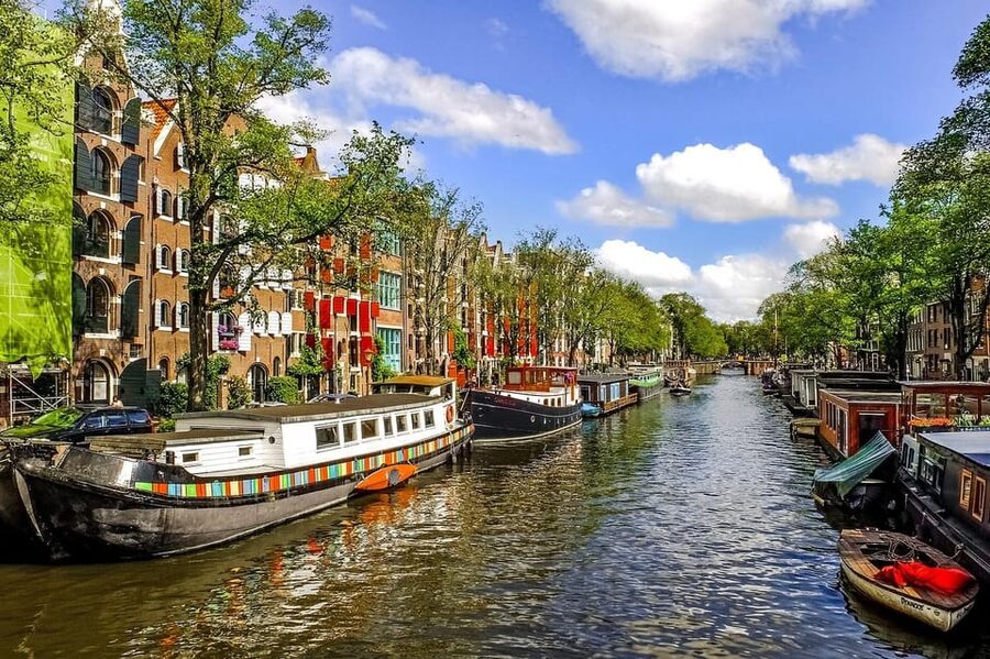 Private Van Gogh Walking Tour through Amsterdam - Following Vincent’s first Amsterdam chapter