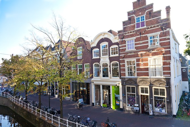 Private Walking Tour: Delft's Royal History and Pottery - Delftware, Delft Blue, and the optional factory visit