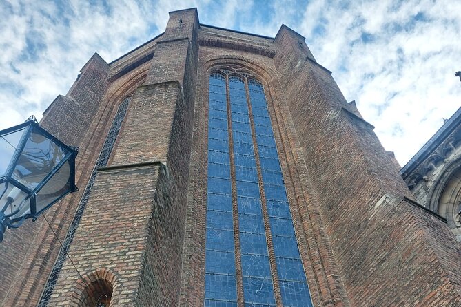 Private Walking Tour of Delft: Dive into the Dutch Golden Age - The former synagogue and Delft’s Jewish community