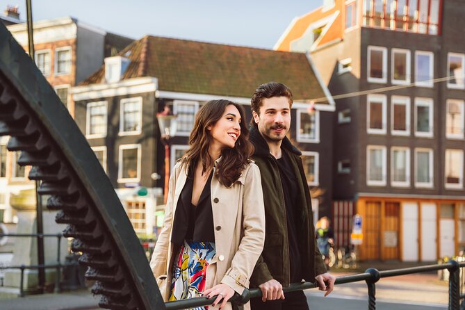 Professional Amsterdam Photo Shoot - How David helps you look natural