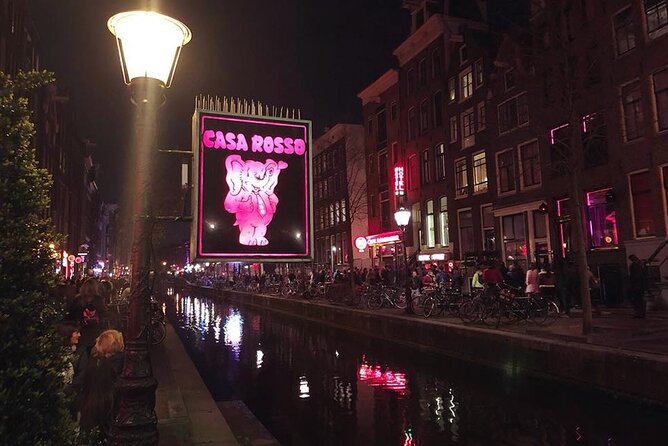 Red Light District private tour with a local - Warmoesstraat and the Old Church