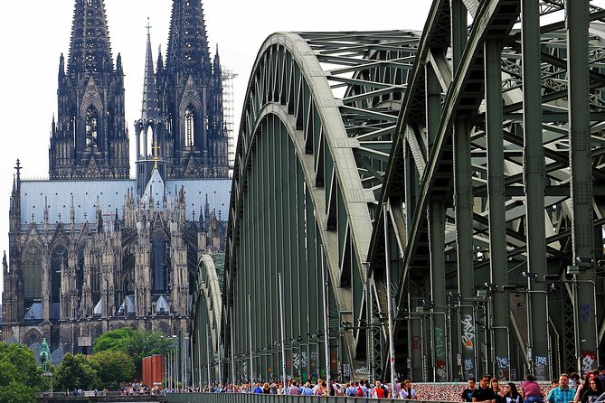 Roman City of Cologne: Day Trip from Amsterdam Christmas market - Cologne Cathedral and the 30-minute Gothic stop
