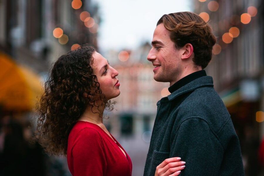 Romantic Photoshoot Experience for Couples in Amsterdam - Should you book this Amsterdam photoshoot?