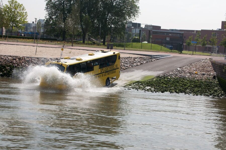 Rotterdam: 1-Hour Sightseeing Splash Tour - Comfort, boarding, and practical limits