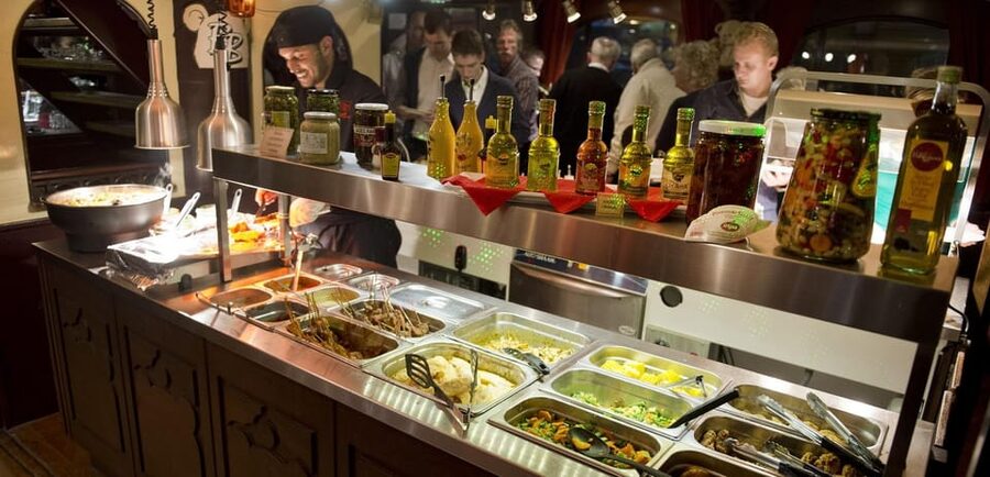 Rotterdam: 2.5-Hour Leckers Boat Cruise and Buffet - What the Leckers Boat experience is really about