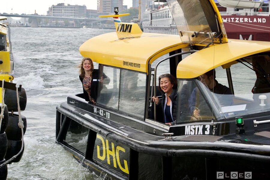 Rotterdam: De Rotterdam, Cube Houses, Watertaxi and Markthal - The water taxi under Erasmus Bridge