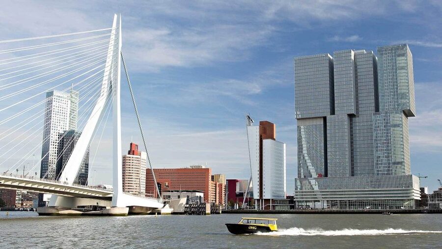 Rotterdam: De Rotterdam, Cube Houses, Watertaxi and Markthal - Het Witte Huis and a 360-degree rooftop view