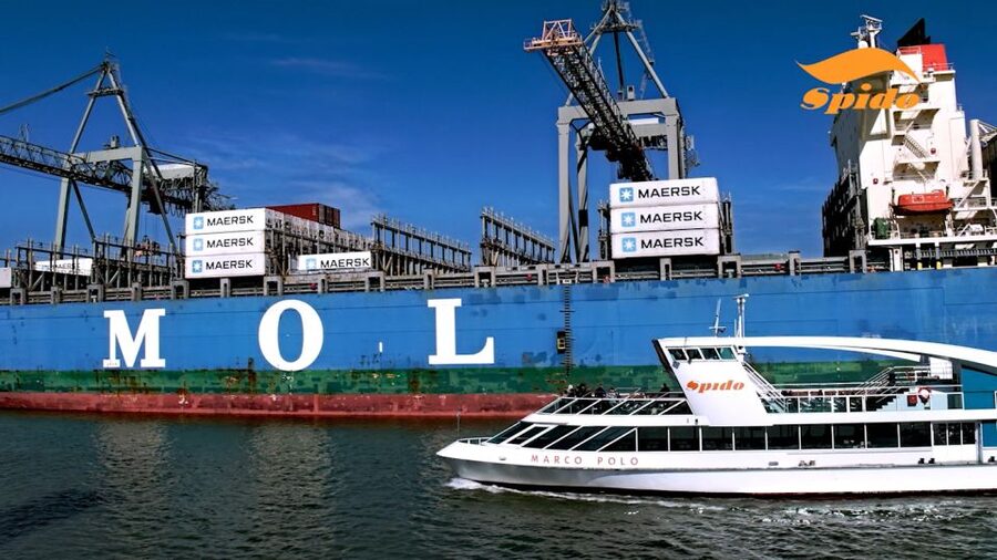Rotterdam: Harbor Sightseeing Cruise - Comfort, seating, and onboard refreshments