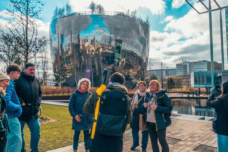 Rotterdam: Highlights & Gems Walking Tour with Dutch Local - Markthal, the tour’s flavorful finish