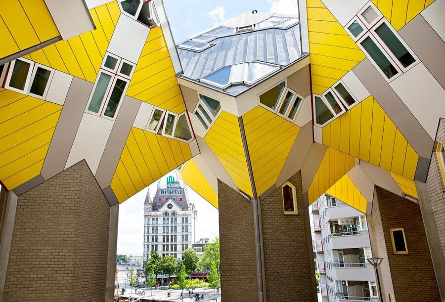 Rotterdam: Markthal Tour, Meet & Taste, and Het Witte Huis - Meet a market entrepreneur and taste a few bites