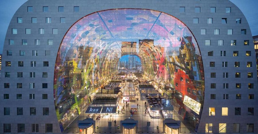 Rotterdam: Markthal Tour, Meet & Taste, and Het Witte Huis - Five minutes with the Cube Houses