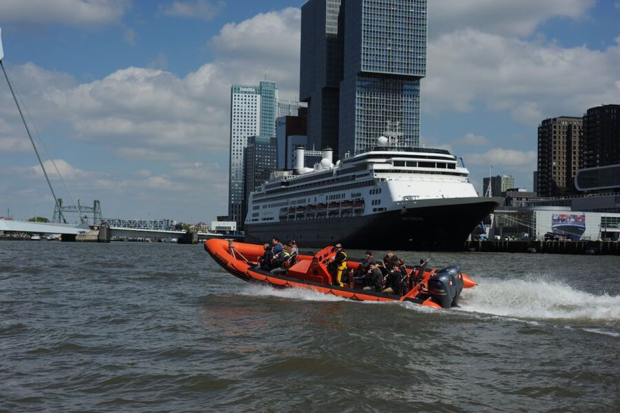 Rotterdam: RIB Speedboat Sightseeing Cruise - Delfshaven and Rotterdam’s old port areas