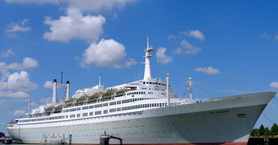 Rotterdam: Steamship Rotterdam Audio Tour Entry Ticket - Getting aboard at Katendrecht