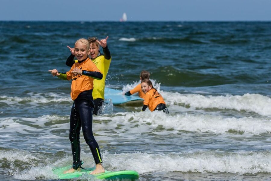 Scheveningen Beach: 2-Hour Surf Experience for Adults - Who will enjoy this Scheveningen activity
