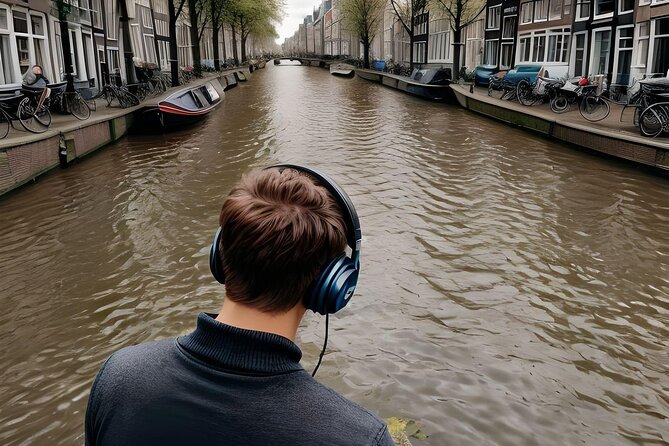 Self-Guided Audio Tour of The Red Light District - A neighborhood that refuses to be one thing