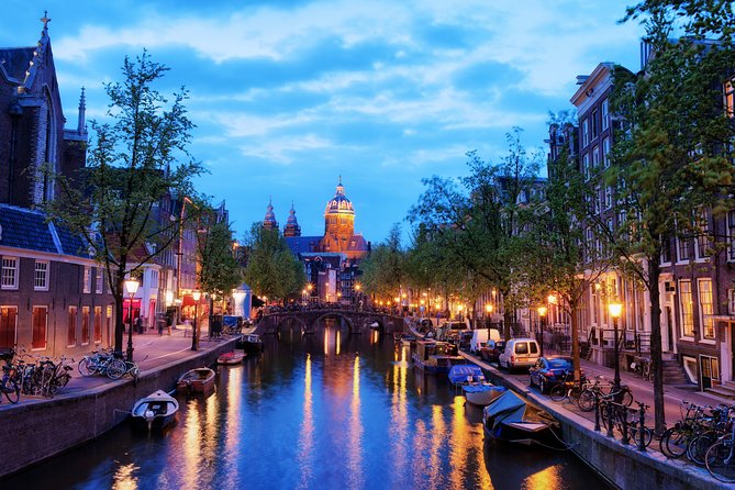 Self-Guided Audio Tour of The Red Light District - A church above a 17th-century home