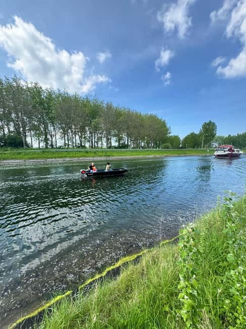 Self-Guided Electric Boat Rental - Seeing Goes from its historic harbor