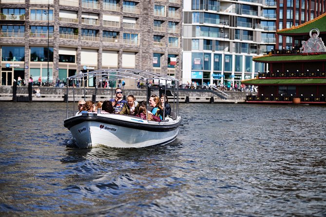 Short canal trip in German: Amsterdam in an hour - Key points at a glance