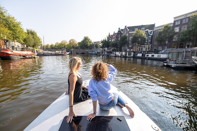 Small Group Boutique All-Inclusive Tour (max 12 p) With Captain - The Jordaan, where flowers shape the map