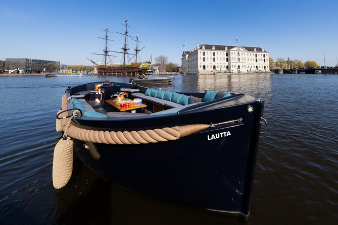 Small-Group Luxury Canal Cruise with Local Skipper - Amsterdam’s Most Romantic Bridge