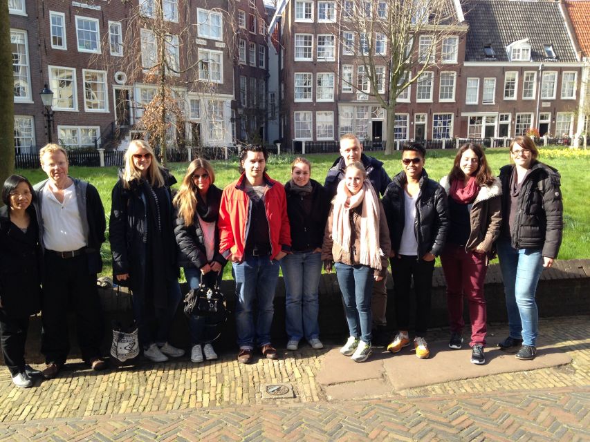 Sprechen Sie Gras? German Tour of Amsterdam's Coffeeshops - Cafe the Barrel and the snack break