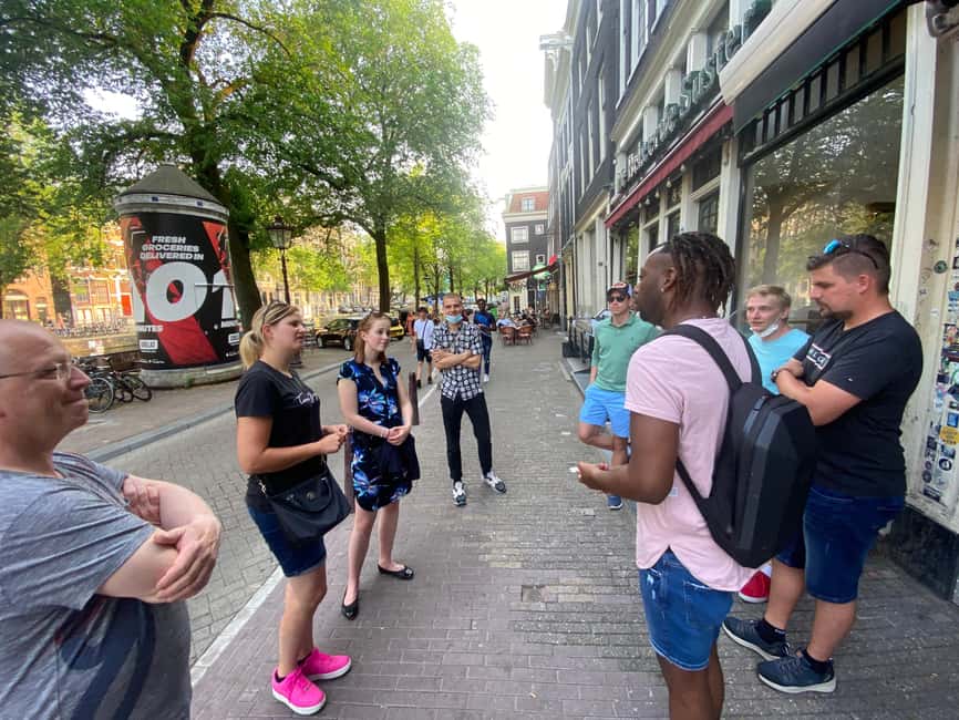 Sprechen Sie Gras? German Tour of Amsterdam's Coffeeshops - Meeting at Dam Square and finding your guide