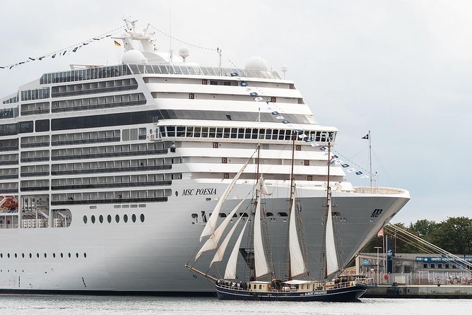 Taxi from a hotel in Amsterdam to the cruise port in Amsterdam - Key points before you book