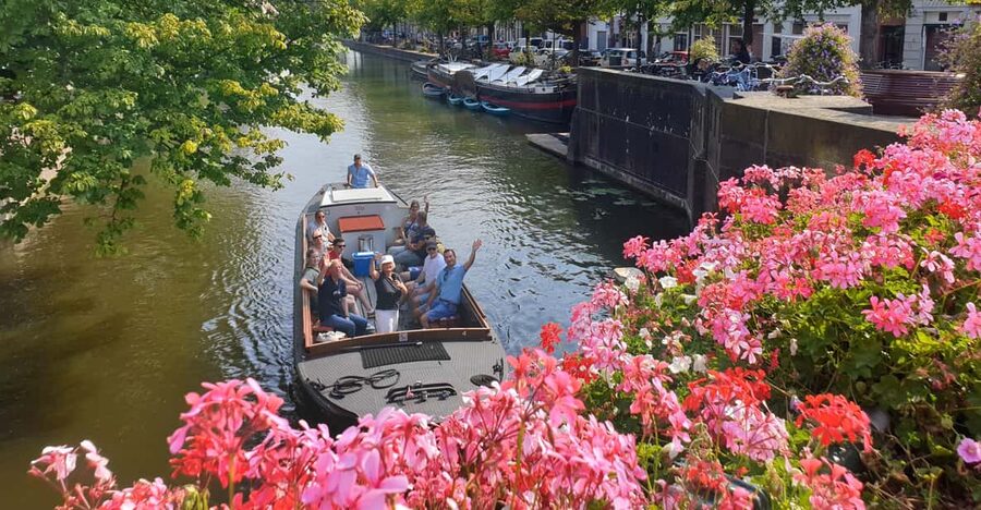 The Hague: City Canal Cruise - Key things to know before booking