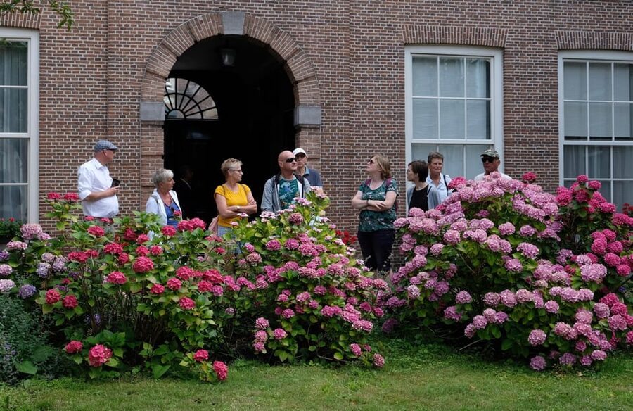 The Hague: Courtyard Walking Tour - Charity, poverty, and the people who lived here