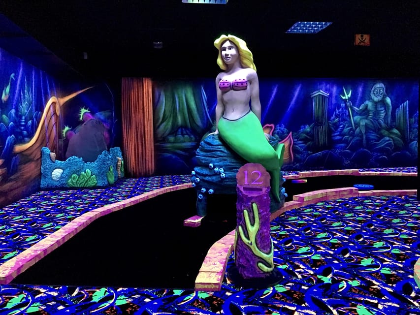 The Hague: Glowgolf Glow in the Dark Indoor Minigolf - The best time to add it to your day