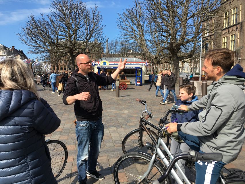 The Hague: Highlights Bike Tour - Royal The Hague at the Royal Stables