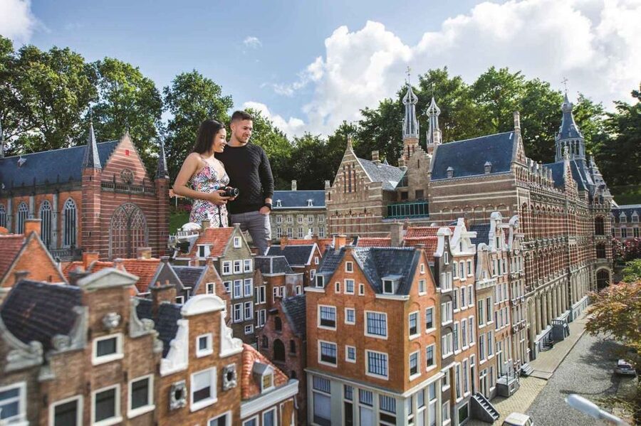 The Hague: Madurodam Miniature Park Entry Ticket - Becoming part of The Night Watch