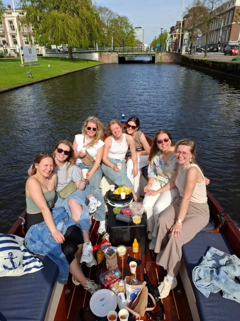 The Hague: Private Boattour up to 10 persons - A Skipper, Not a Formal Sightseeing Guide