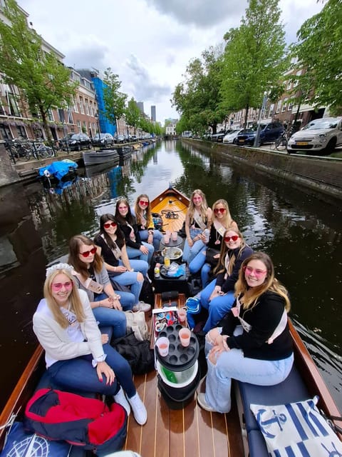 The Hague: Private Boattour up to 10 persons - Who Will Enjoy This Cruise Most?
