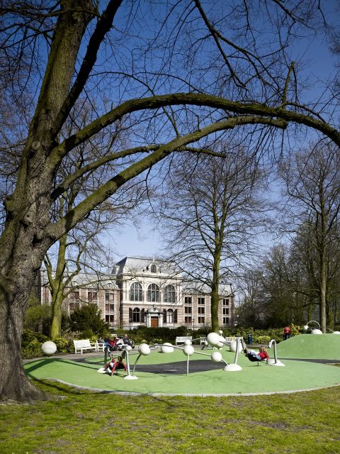 The Hague Walking Tour - Royal offices and the chance of a palace glimpse