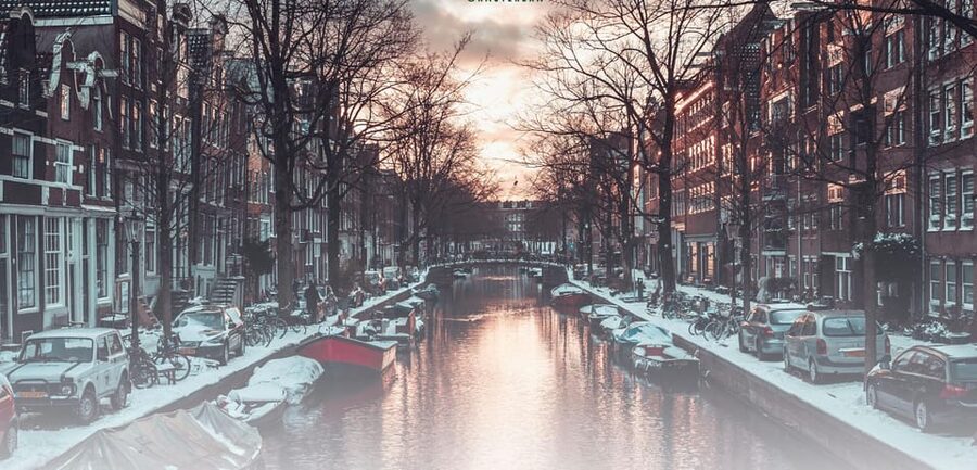 Tour of the historical center of Amsterdam in Italian - Basilica of Saint Nicholas and the city’s changing character