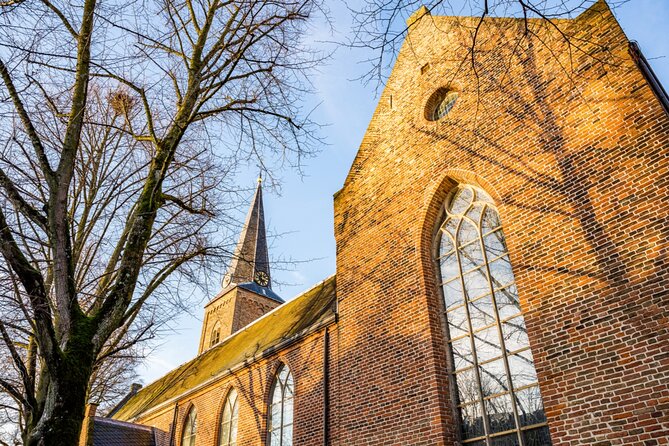 Utrecht Old Town: Medieval Monster Hunt & Walking Tour - Ten locations, ten chances to pause