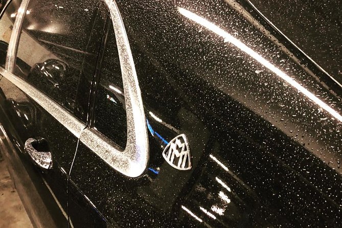 VIP Transfer from Schiphol Airport to Amsterdam City or Back to the Airport - Who will appreciate this transfer most?