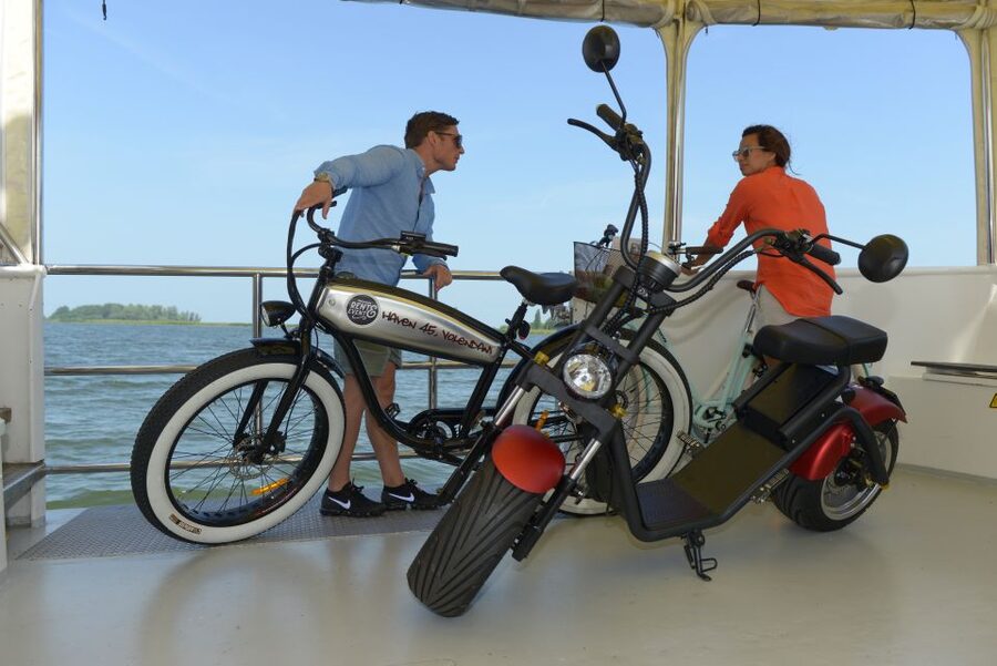 Volendam: E-Fatbike Rental - Picking up the bike at Haven no. 45