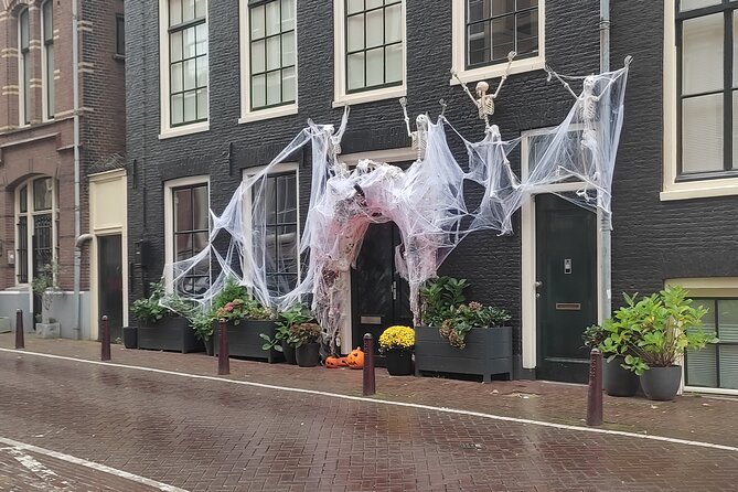 Walking Tour of Haunted Amsterdam - Beginning at Dam Square with a costumed welcome