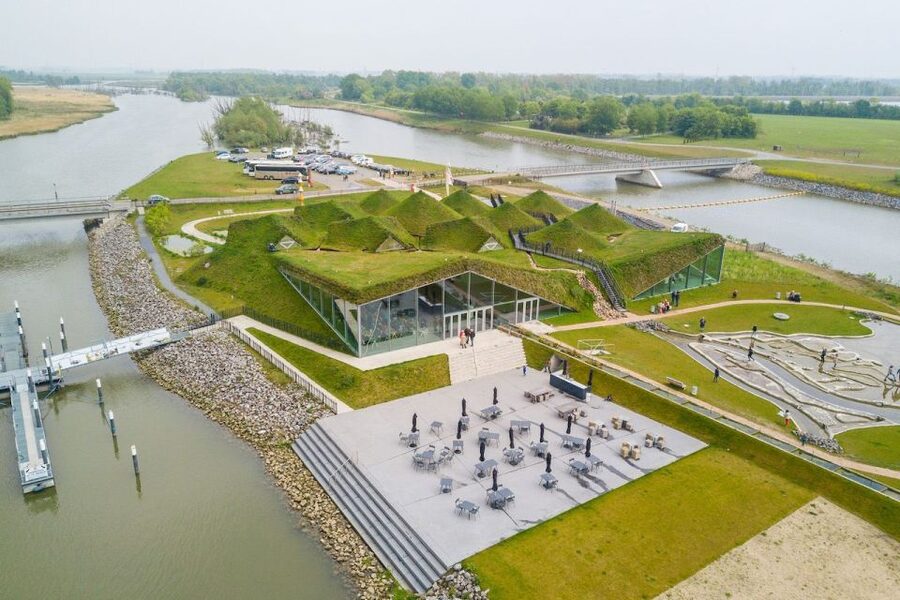 Werkendam: Boat Cruise and Biesbosch Museum Entry Ticket - Beavers, eagles, deer, and the wetland setting